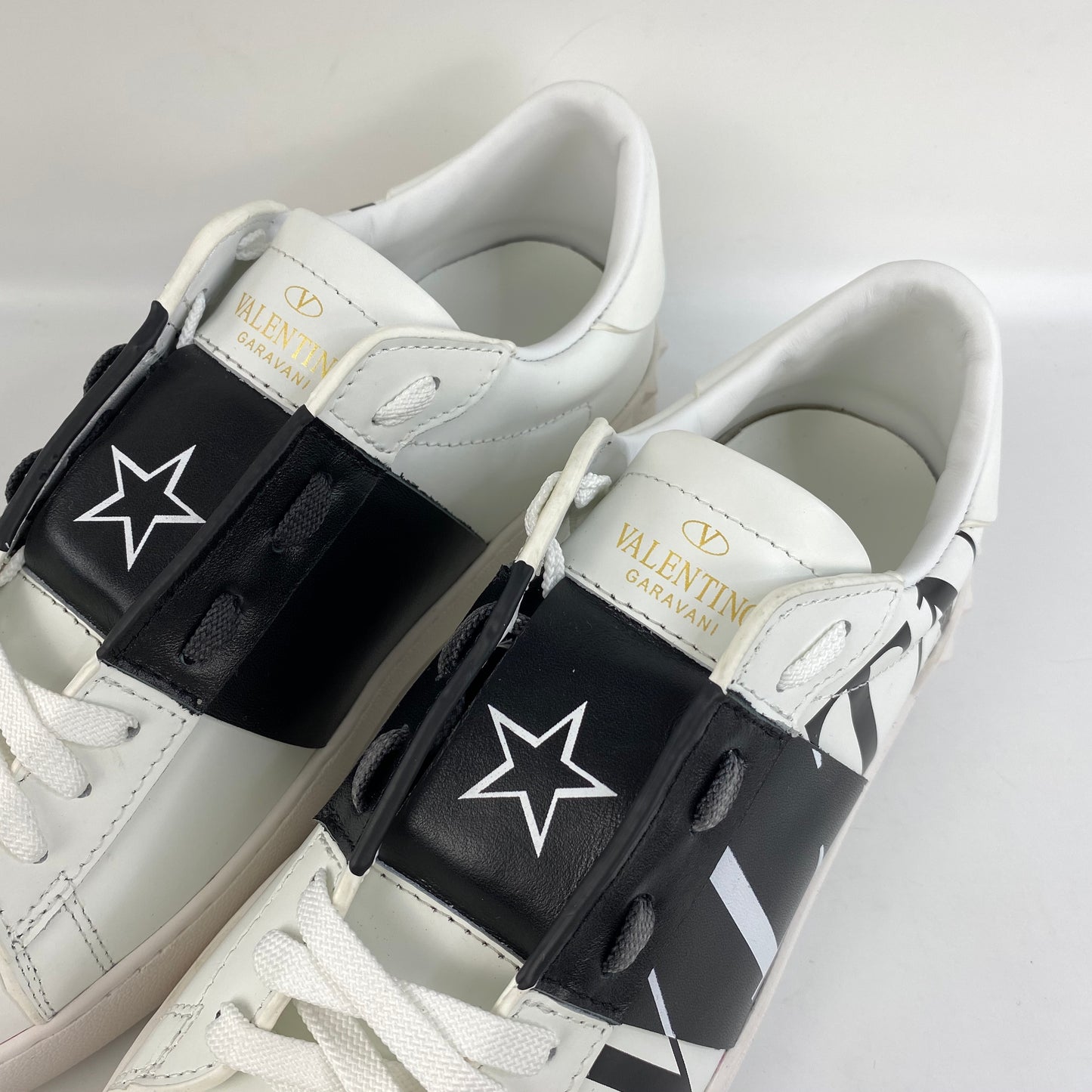 Valentino Sneakers