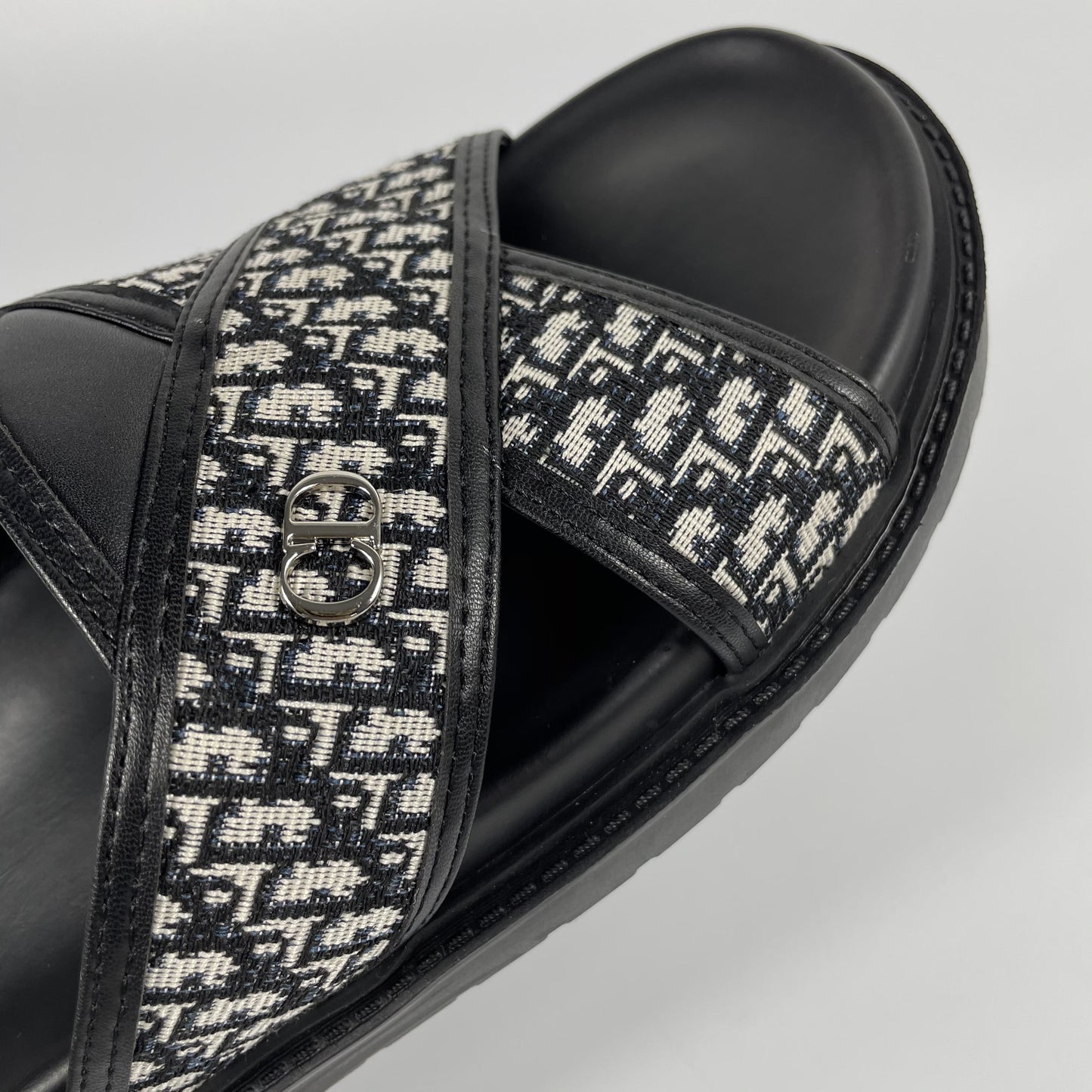 Dior slides