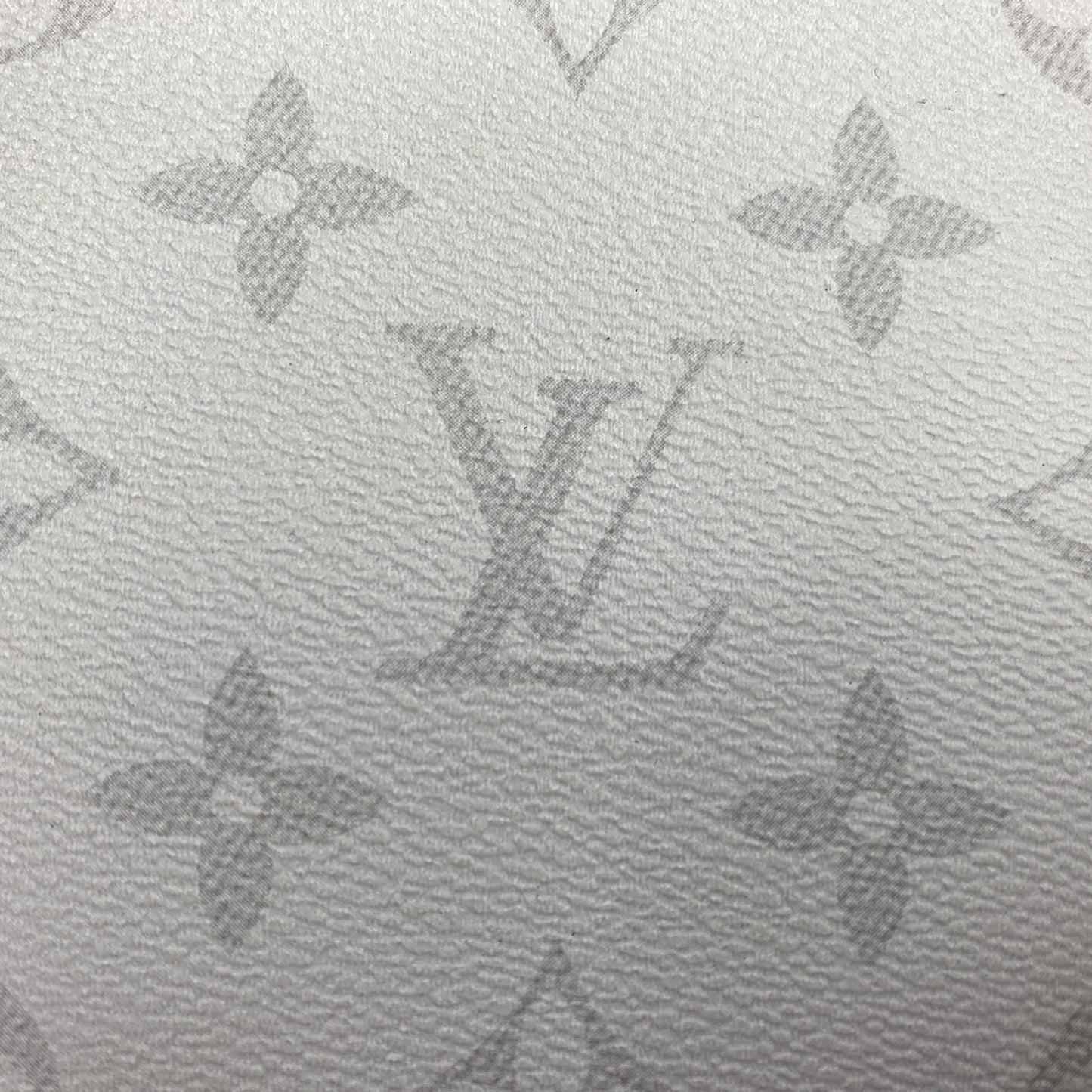 Louis Vuitton Men wallet