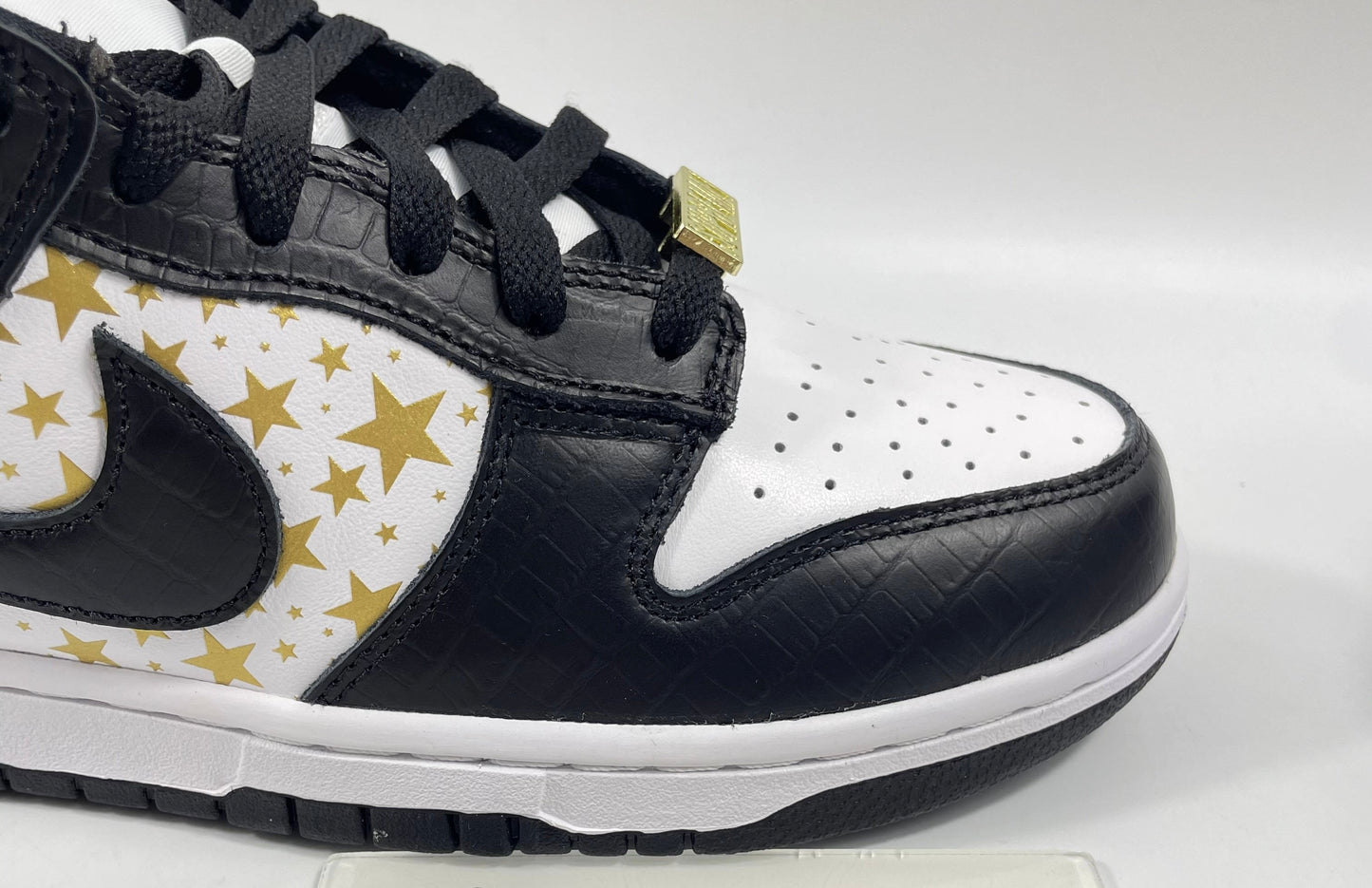 Supreme x Nike SB dunk low