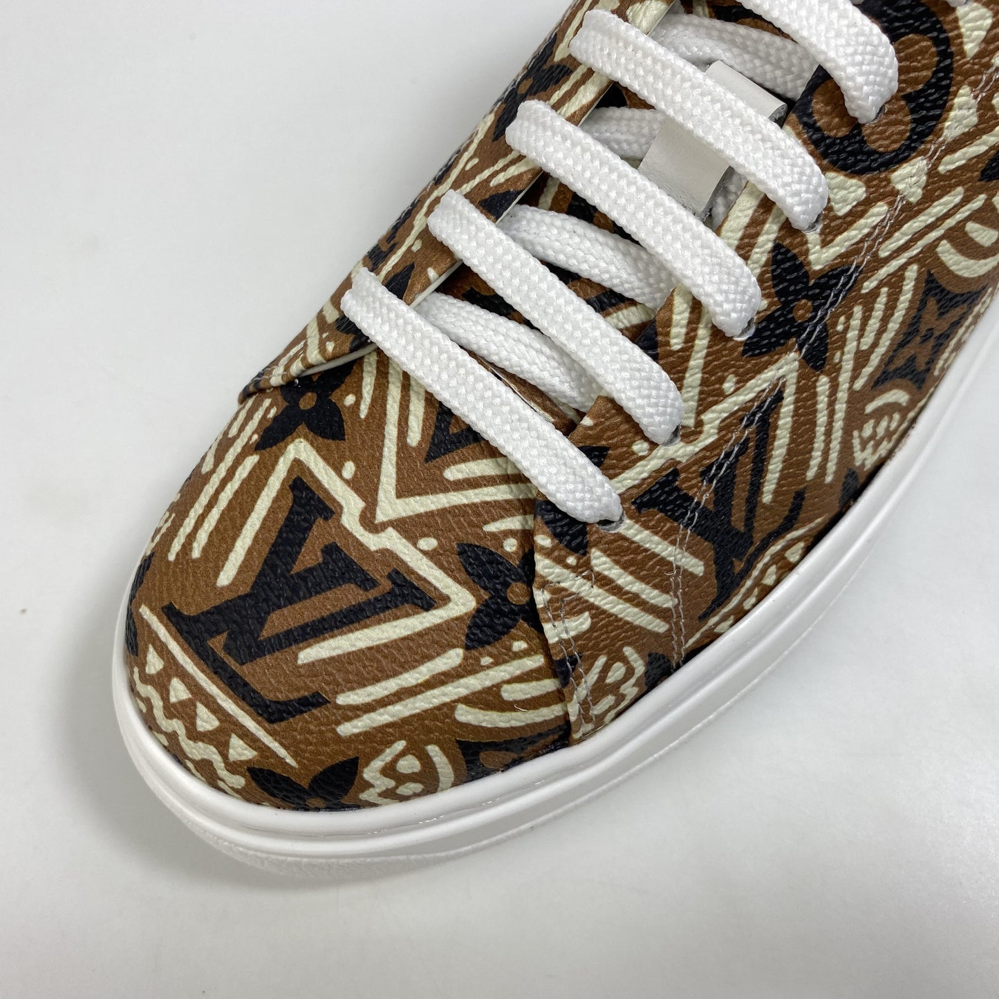 Louis Vuitton woman sneakers