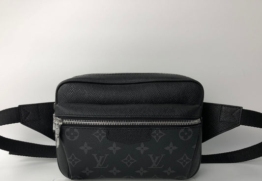 Louis Vuitton slingbag