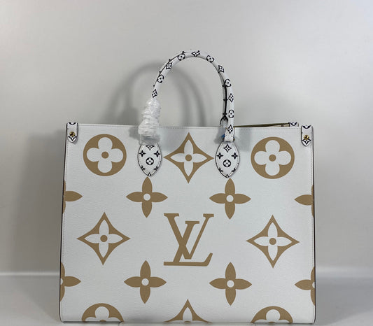 Louis Vuitton woman tote bag