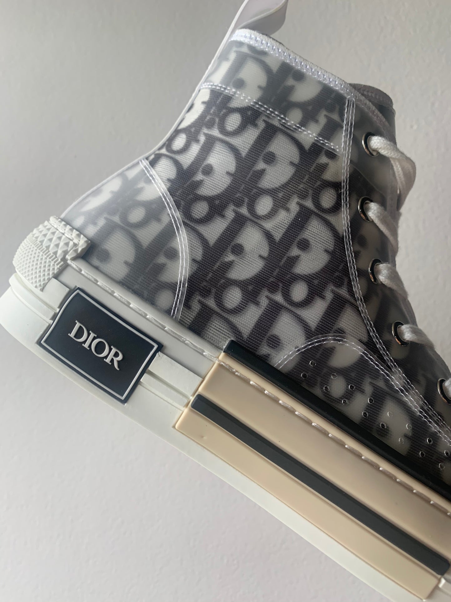 Dior B23 Hightop Grey sneakers