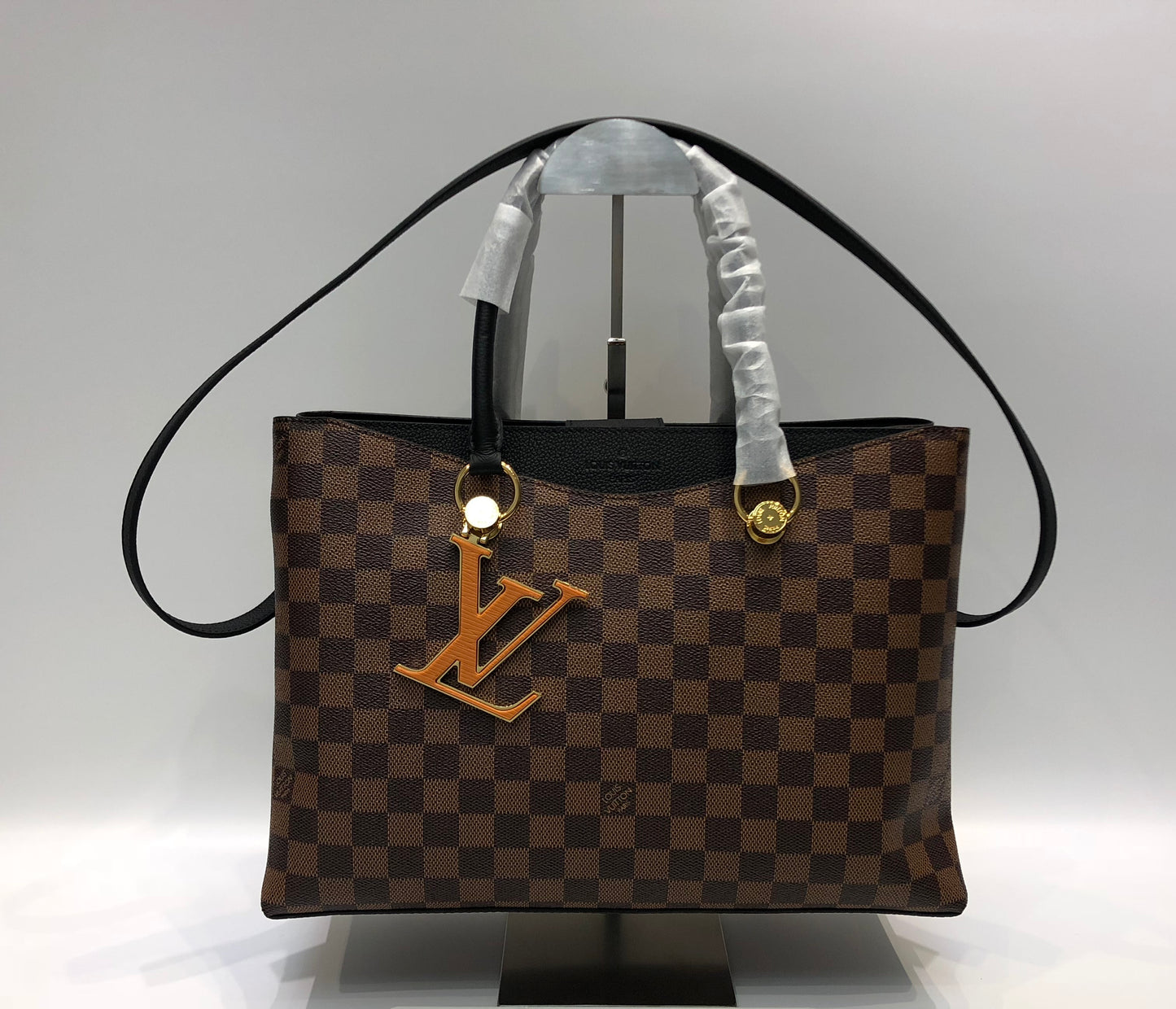 Louis Vuitton woman handbag