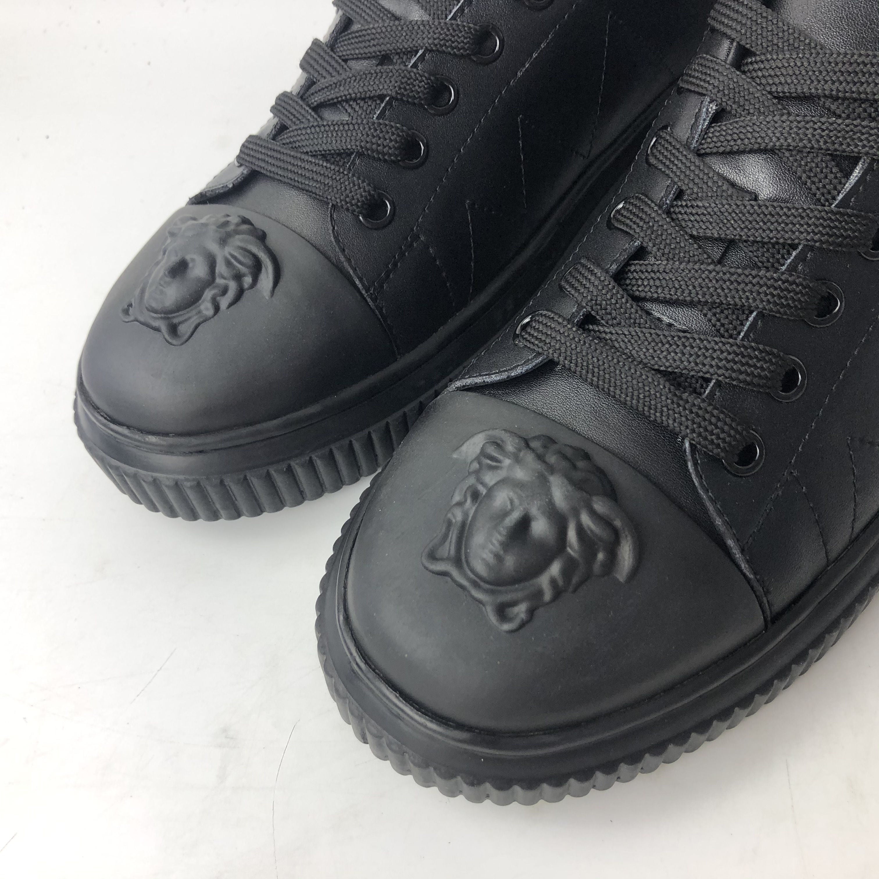 Versace medusa discount sneakers