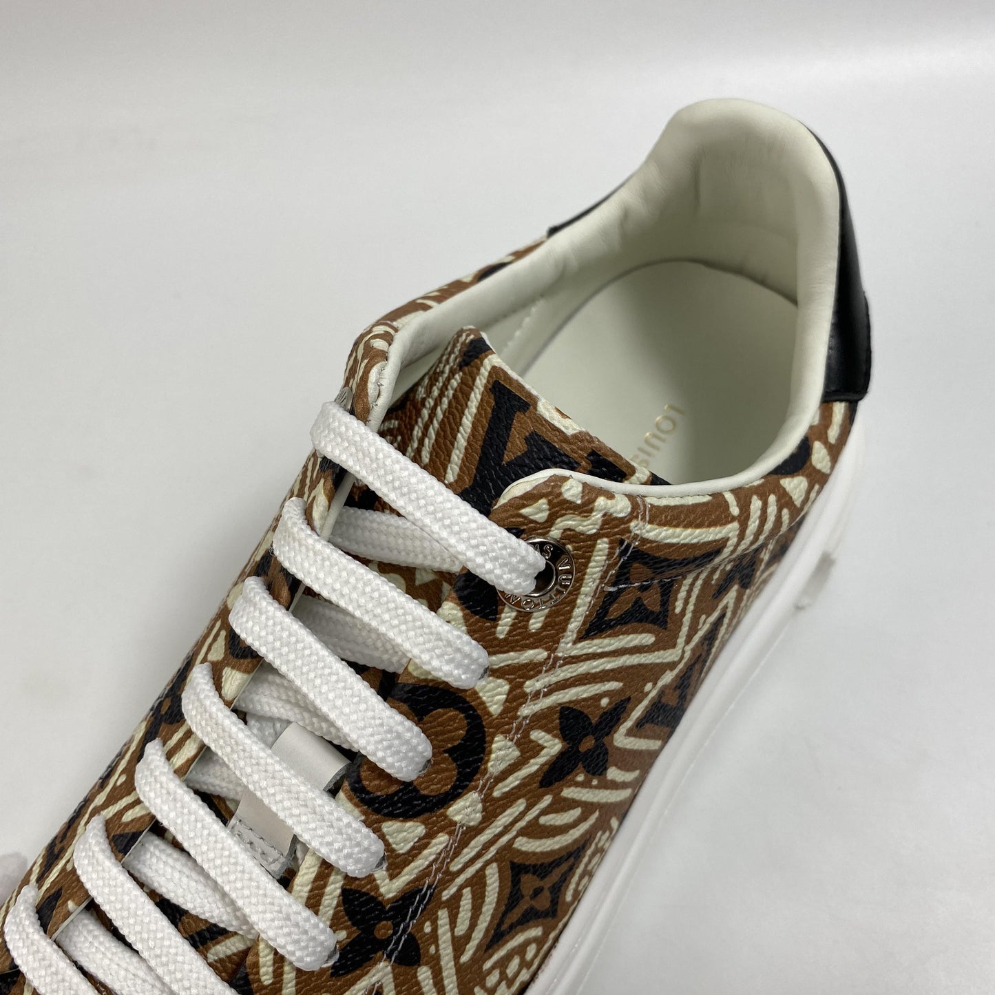 Louis Vuitton woman sneakers