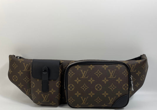 Louis Vuitton slingbag