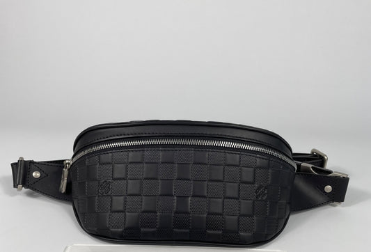 Louis Vuitton slingbag